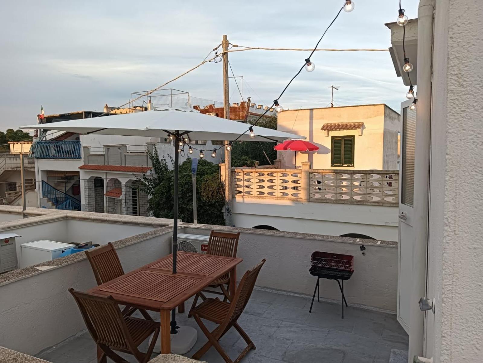 casa gialla mare del salento Maruggio Exterior foto